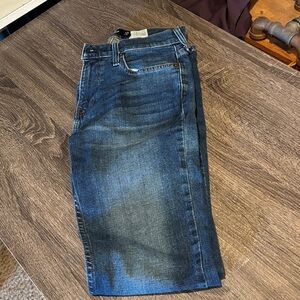 Hollister Dark Wash Straight Jeans 28x34.